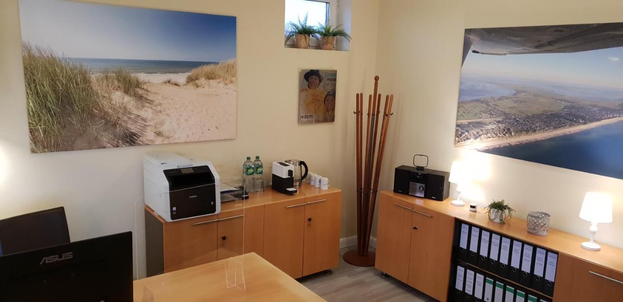 Airport Hotel One Aparthotel Sylt מראה חיצוני תמונה