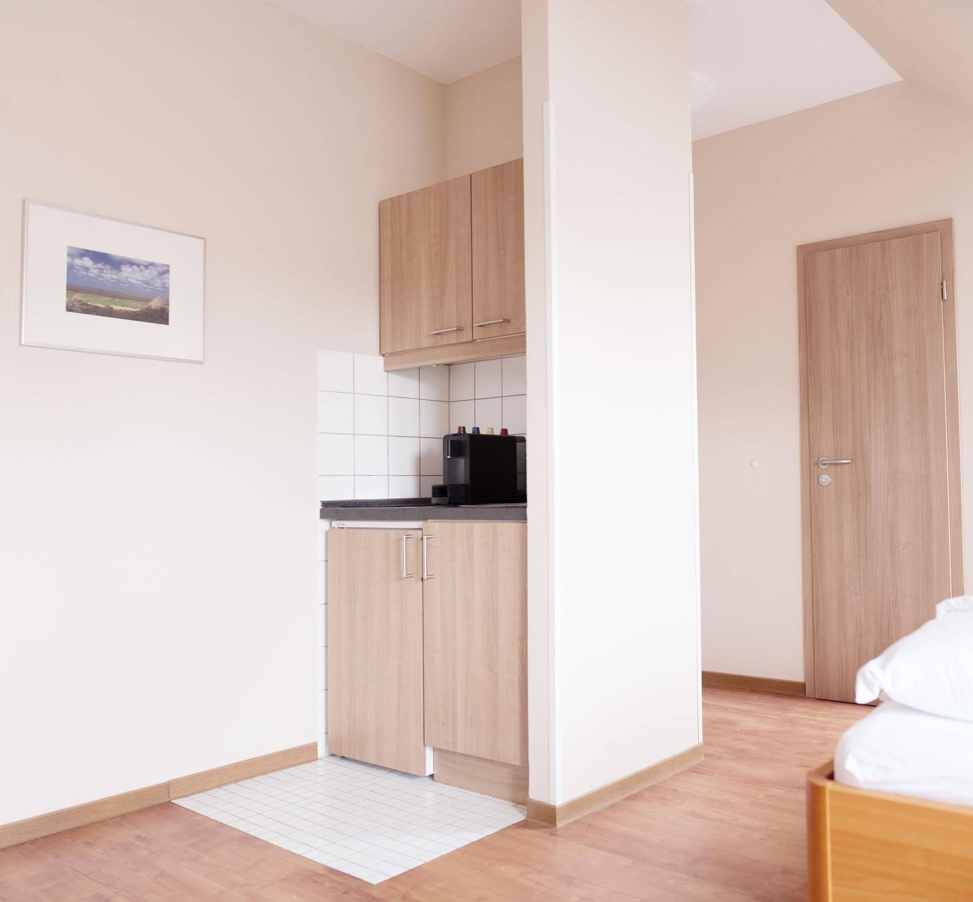 Airport Hotel One Aparthotel Sylt מראה חיצוני תמונה