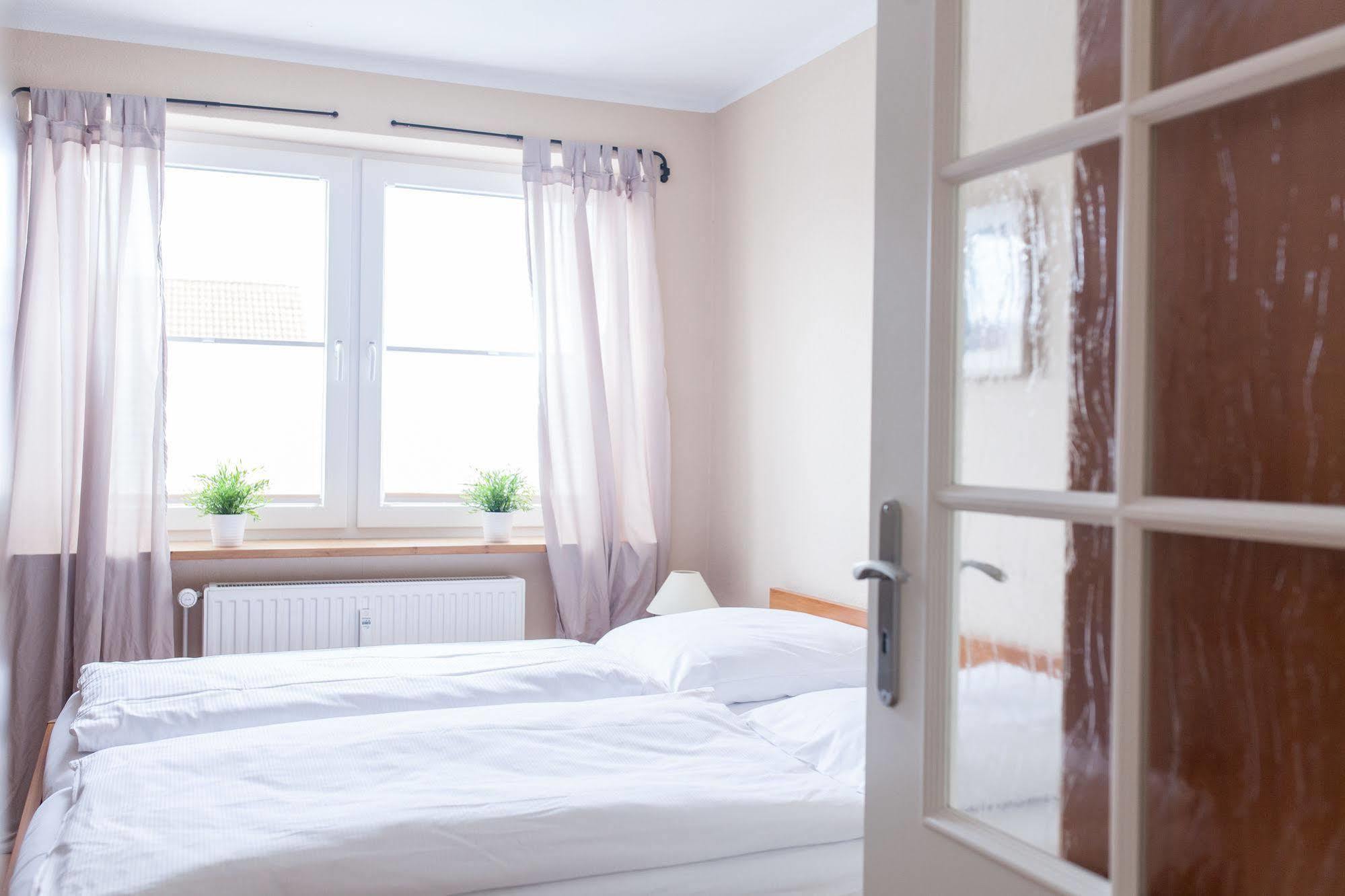Airport Hotel One Aparthotel Sylt מראה חיצוני תמונה